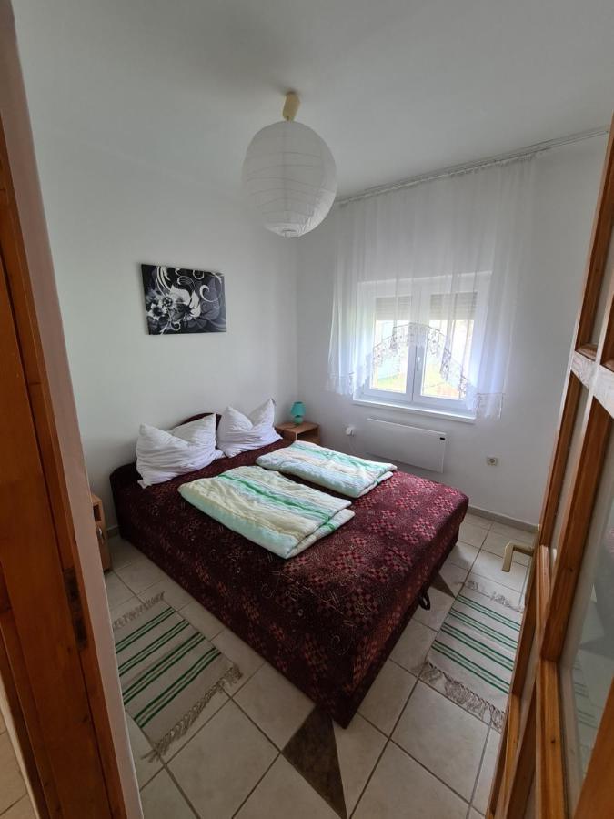 Zseki Apartman Hajdúszoboszló 外观 照片