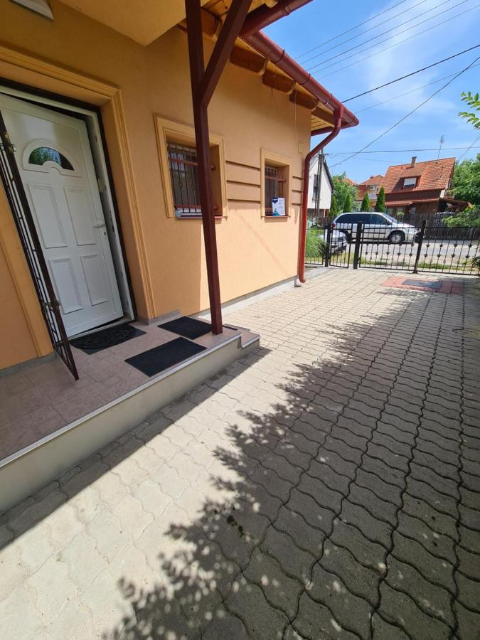 Zseki Apartman Hajdúszoboszló 外观 照片