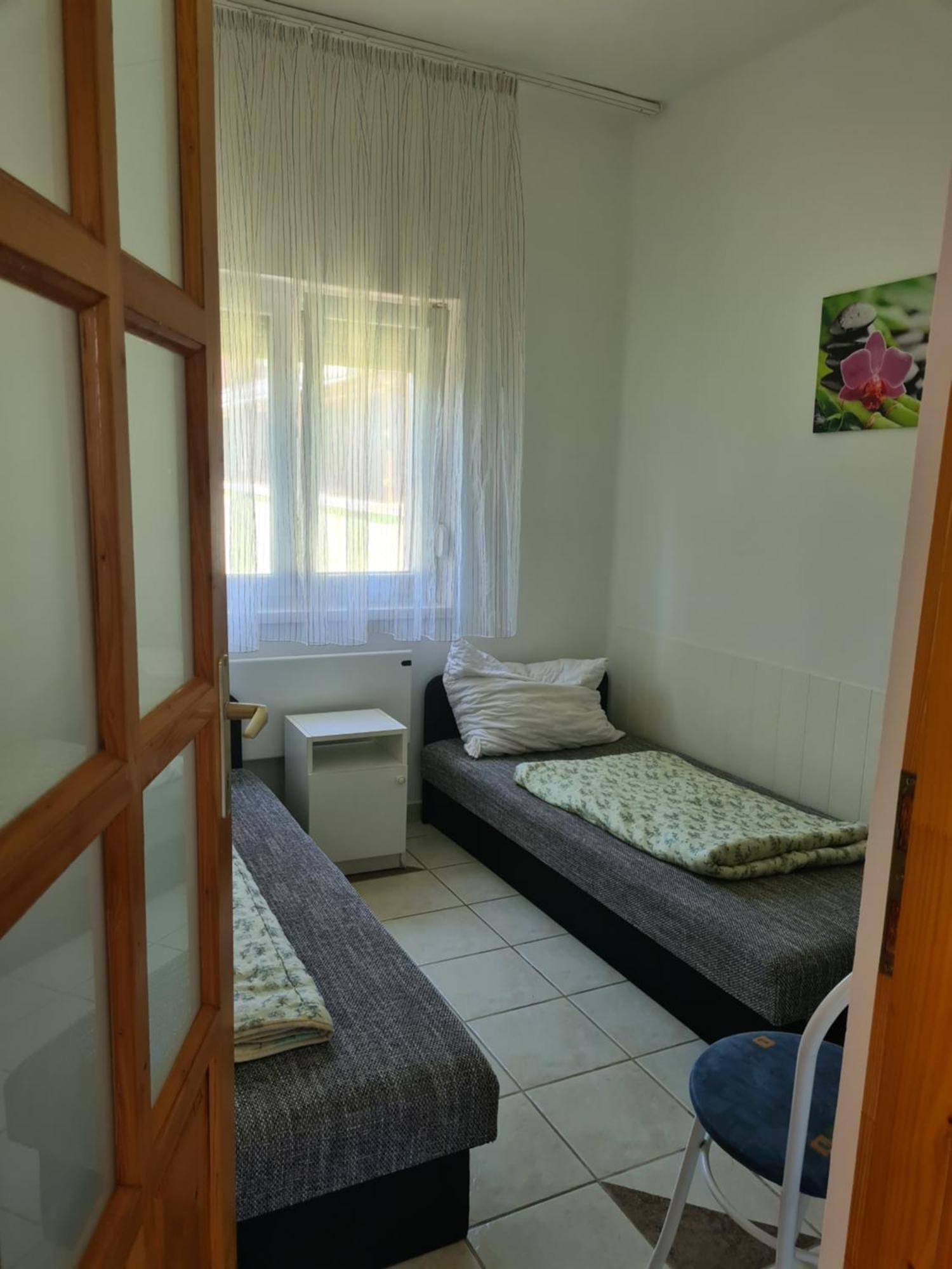 Zseki Apartman Hajdúszoboszló 外观 照片
