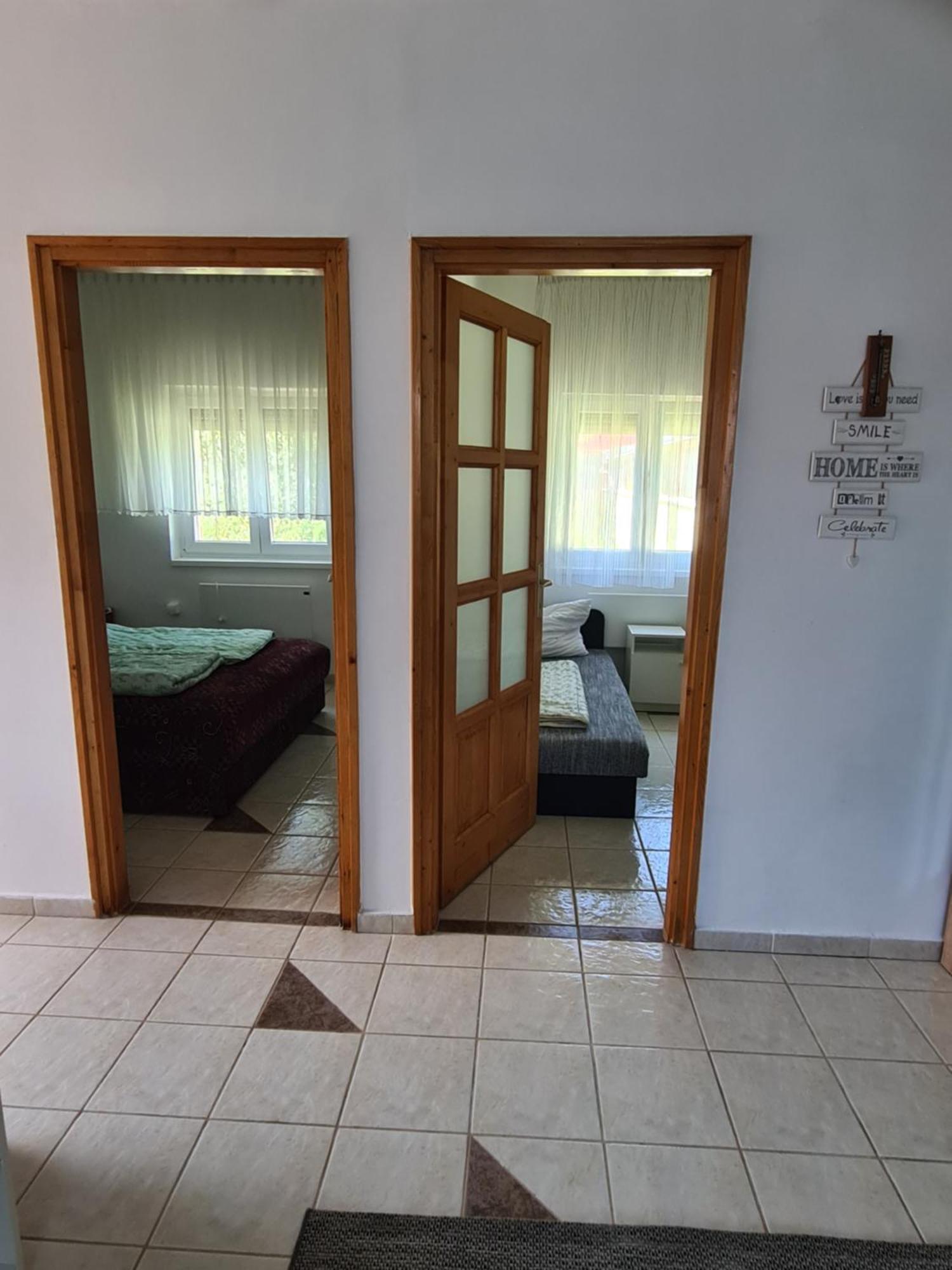 Zseki Apartman Hajdúszoboszló 外观 照片